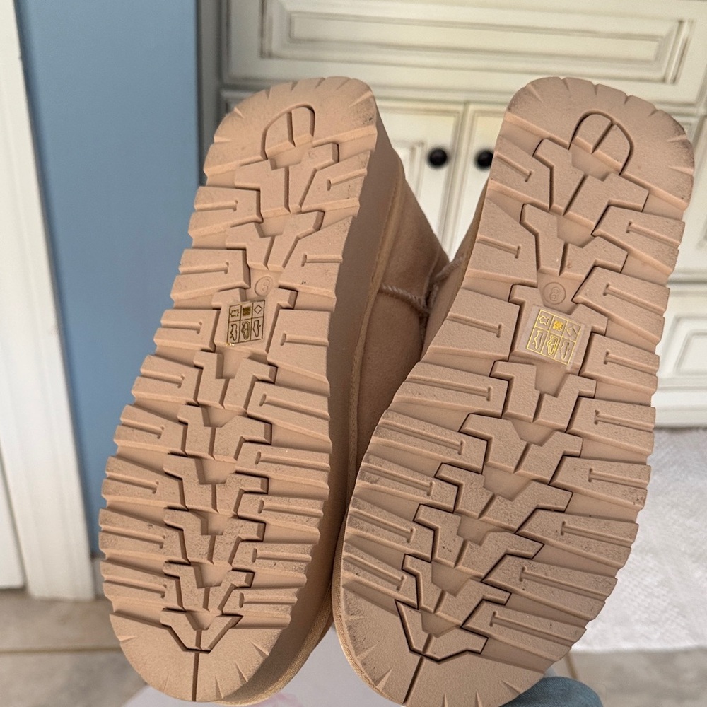 Pink Lily Tan Ankle Boots - Picture 4 of 6